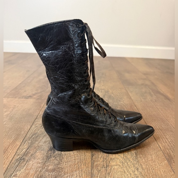 Shoes - Antique Victorian/ Edwardian Boots Womens Leather Lace Up Early 1900's Witchy